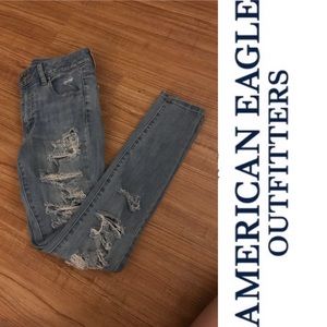 AMERICAN EAGLE Distressed Hi-Rise Skinny Jeans